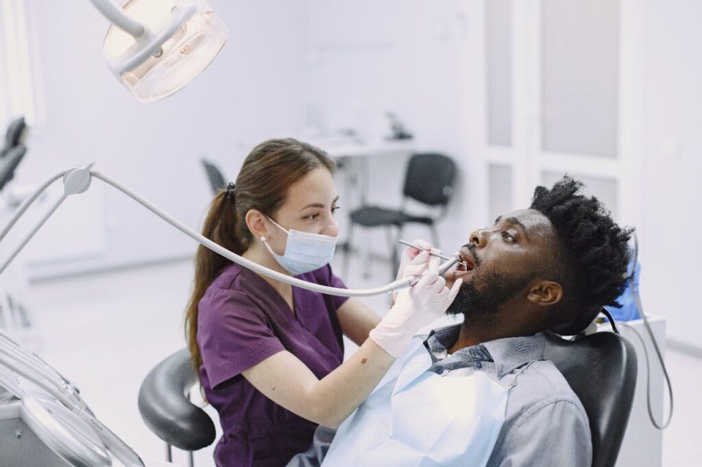 floss before or after brushing