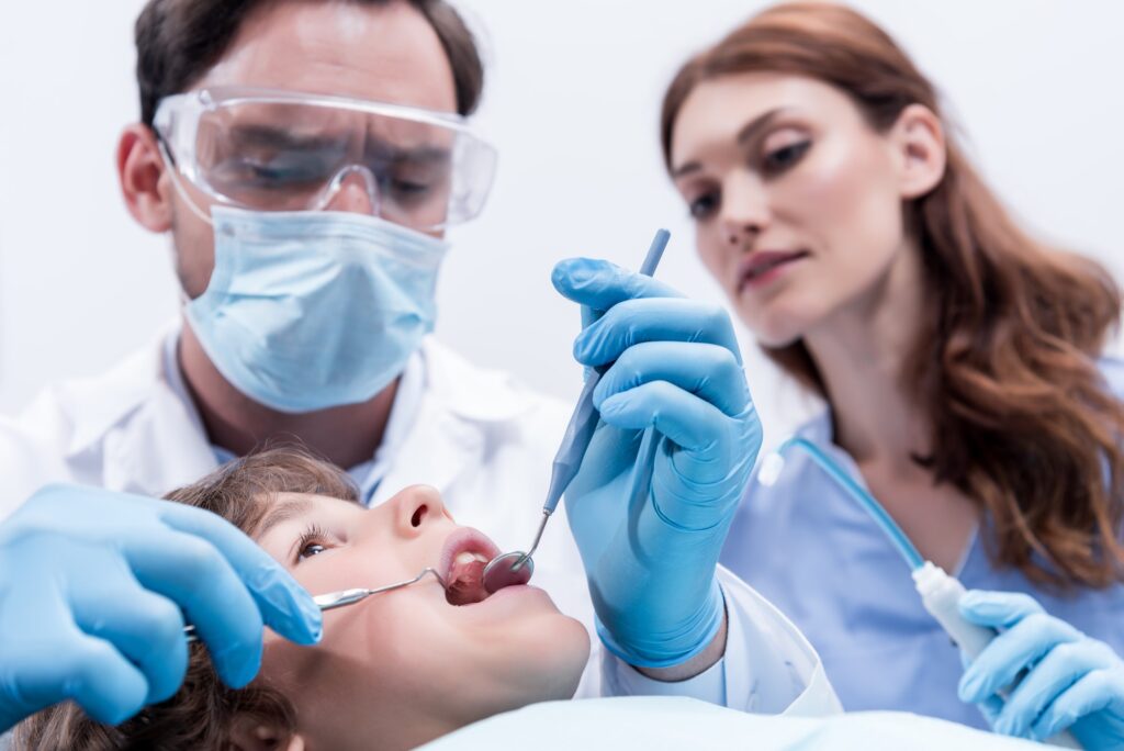 molar tooth decay​