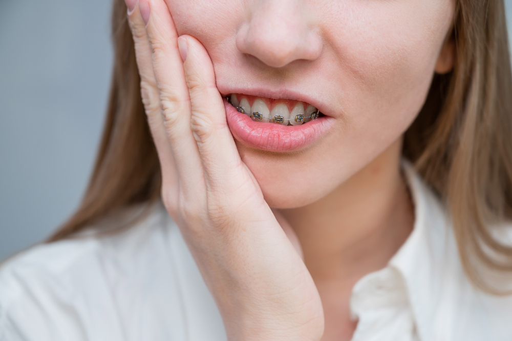 gum swelling under tooth